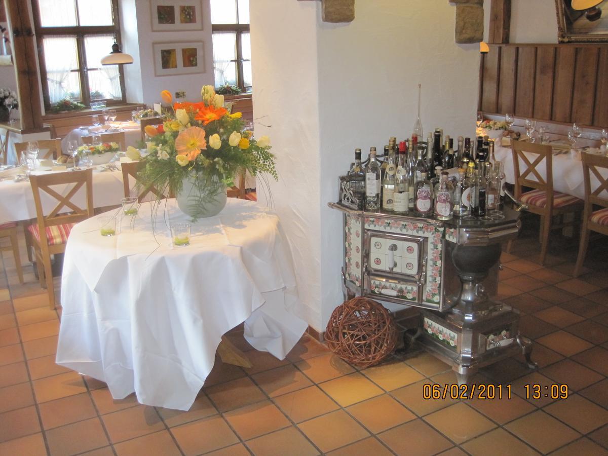 Ellenbergs Restaurant & Hotel Hessheim Экстерьер фото