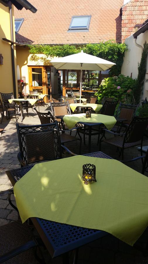 Ellenbergs Restaurant & Hotel Hessheim Экстерьер фото